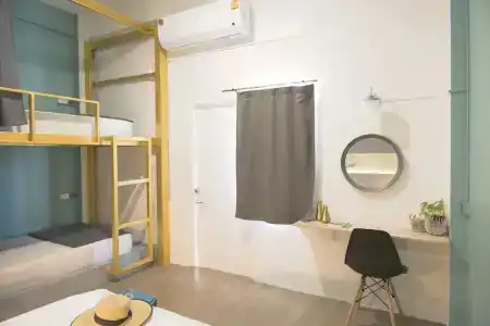 Hugger Guest House - 53