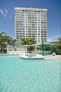 Burleigh Beach Tower - 11