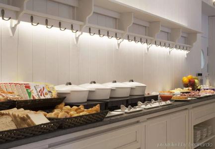 AC Victoria Suites by Marriott - 11