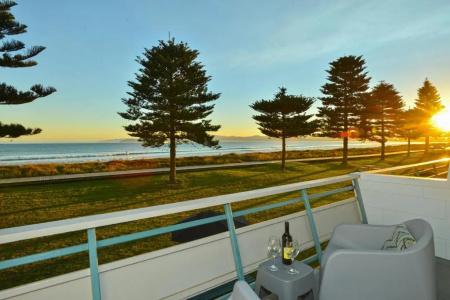 Whispering Sands Beachfront - 71
