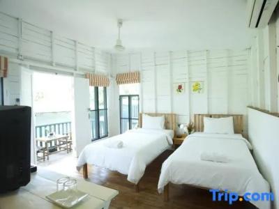 Sunshine Inn Resort - 41