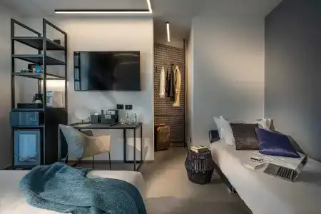 J44 Lifestyle - 4