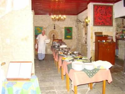 Kiniras Traditional & Restaurant - 22