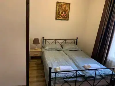 Shara Talyan 8/2 Guest House - 8