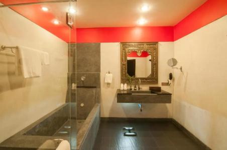 La Rose Suites - 99