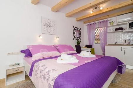 Lavender Garden - 15