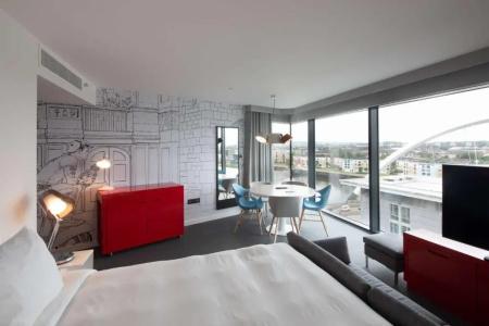 Radisson Red, Glasgow - 54