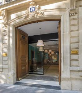 Suites & Hôtel Helzear Champs-Elysées - 0