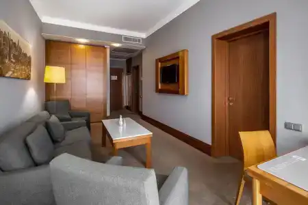 CITYHOTEL - 48