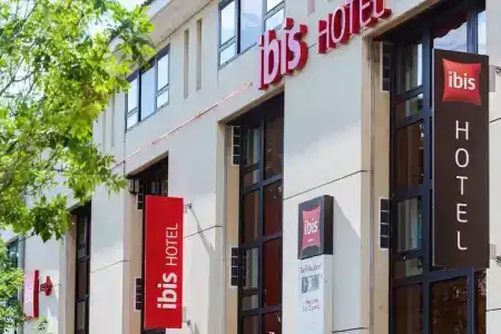ibis Avignon Centre Pont De L'Europe - 35