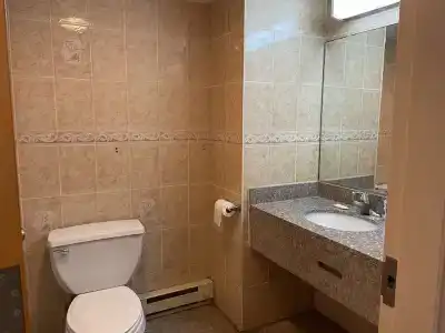 Sea Palace Inn - 79