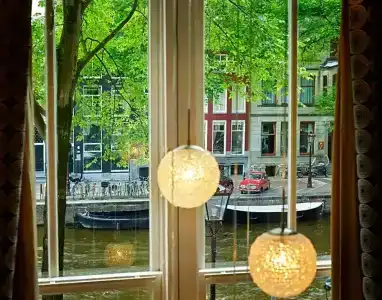 Ambassade - 53