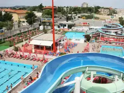 Marina - 18