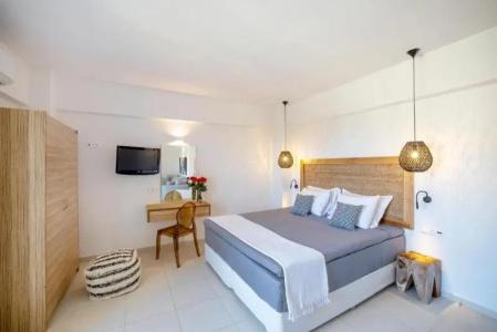 La Stella Suites - 36