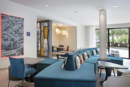 Hampton By Hilton Kaiserslautern - 19