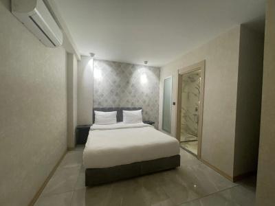 Le Luxe Suites & Spa - 4