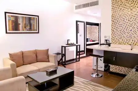 Cristal Abu Dhabi - 7