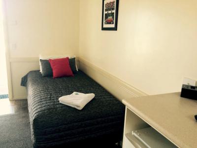 Park Avenue Motel - 1