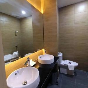 Mayflower Grande Phitsanulok - 8