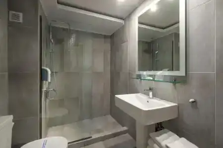 Peninsula Resort & Spa - 7