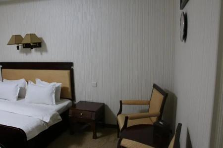 Zargaron Plaza - 64