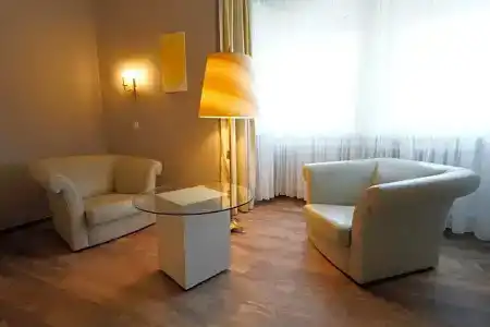 Bayerischer Hof - 61
