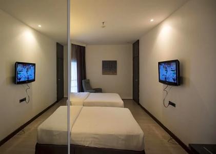 Sukhumvit Suites - 53
