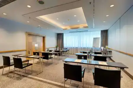 Park Inn by Radisson Berlin Alexanderplatz - 13