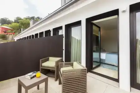 Neya Porto - 53