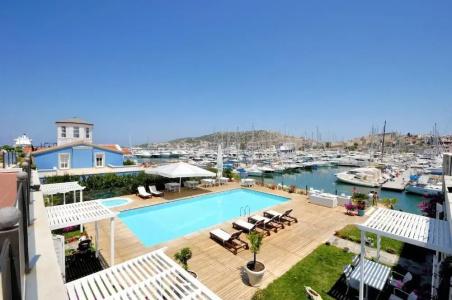 Cesme Marina Konukevi - 13