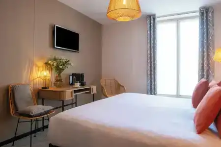 Helussi Hôtel - 74