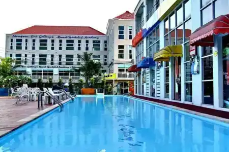 N Siri Resort & - 9