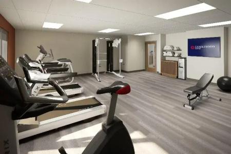 Holiday Inn & Suites, an IHG - 11