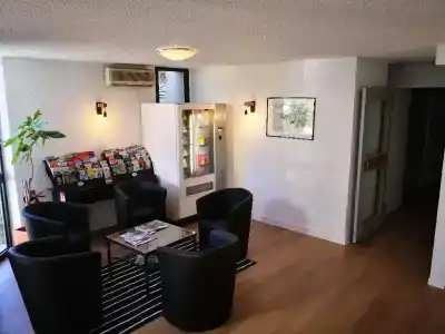 Best Hôtel Euromédecine - 13