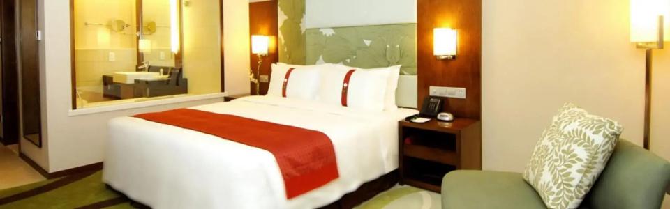 Holiday Inn Qingdao City Center, An Ihg - 5
