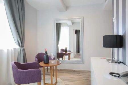 Boutique Intermezzo - Pag centre - 69