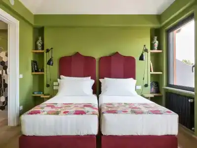 Rarity Suites - 52