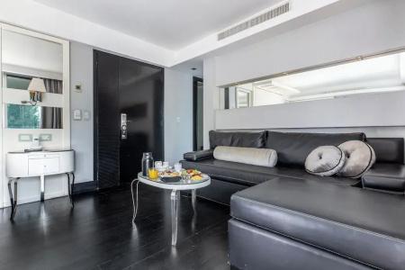 1828 Smart Boutique - 143