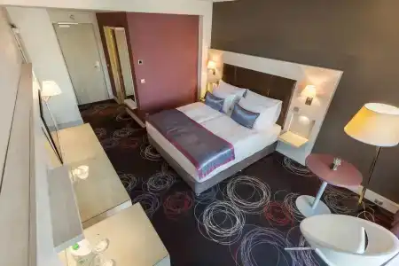 Aura Adults Only - 40