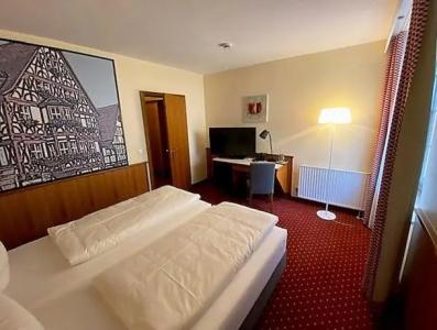 Bayerischer Hof - 56