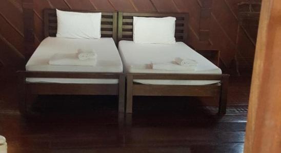 Ruean Mai Chai Khlong - 35
