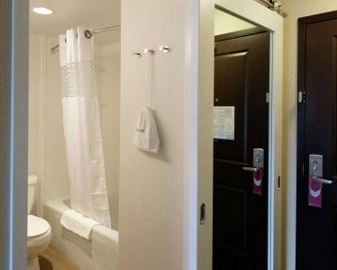 Hampton Inn Downtown - 10