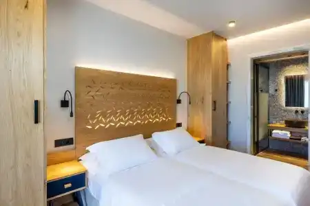 Atlantis Beach - 4