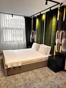 Zeytin Suit - 26