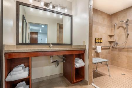 Best Western Plus Clocktower Inn - 84