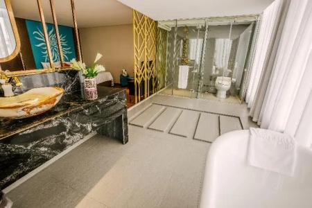 Winsuites Saigon - 76