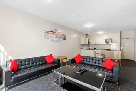 Ramada by Wyndham, City Center - 60