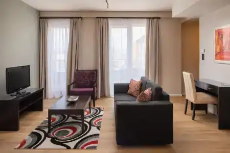 Escala & Suites - 105