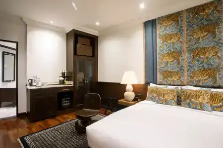 The Bridge An Eclectic Luxotel - 65