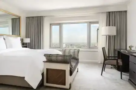 Four Seasons Chicago - 11